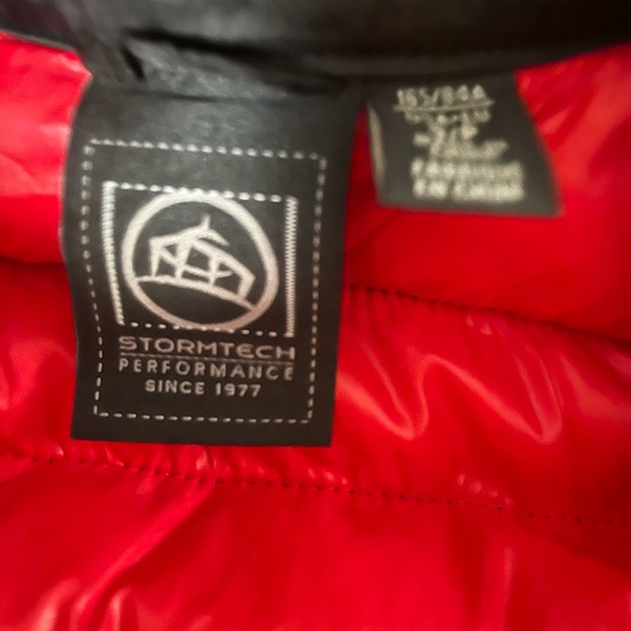 Stormtech performance ladies vest. Red and black - Picture 7 of 11